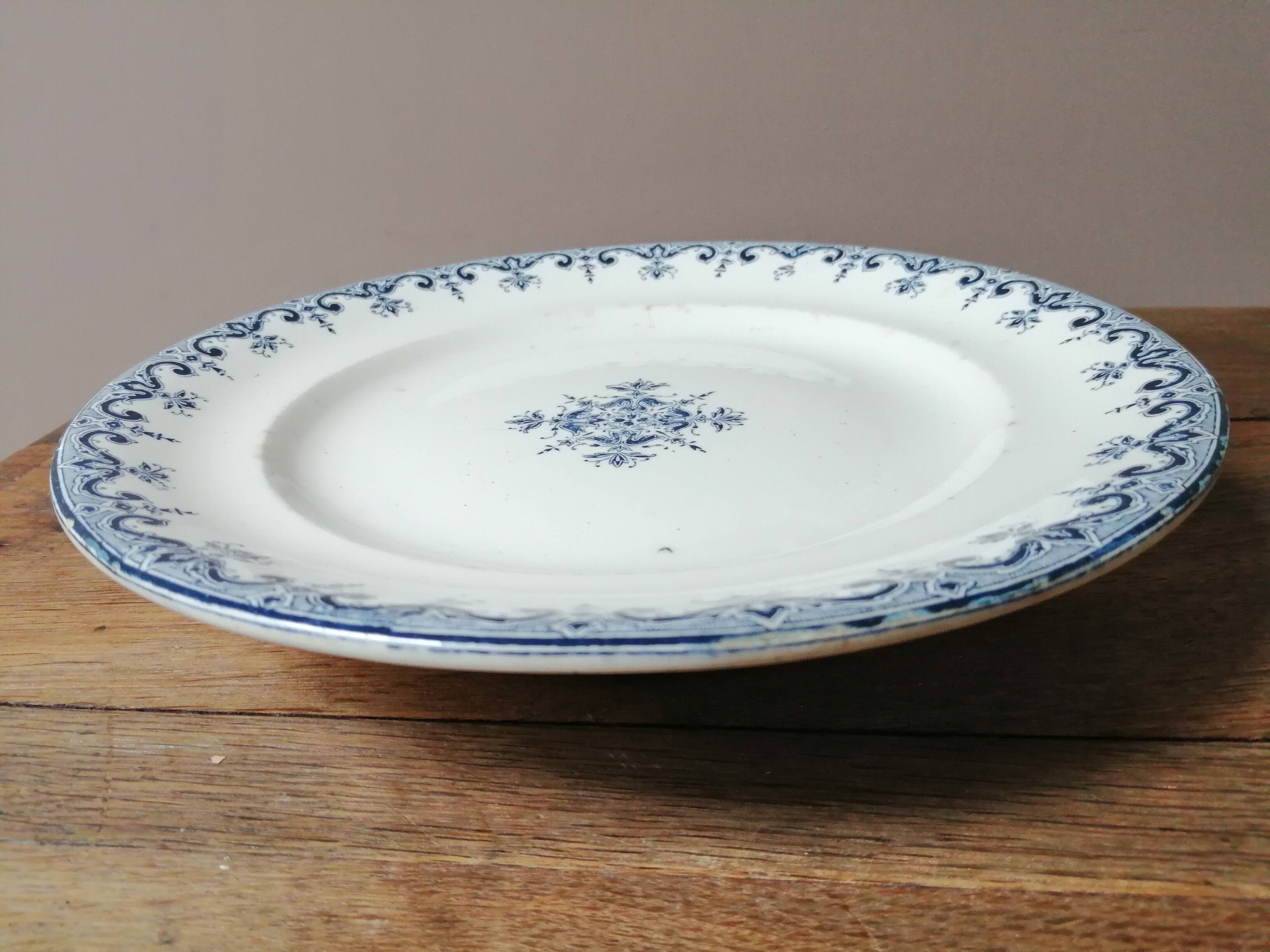 “Rouen” iron earth compote bowl