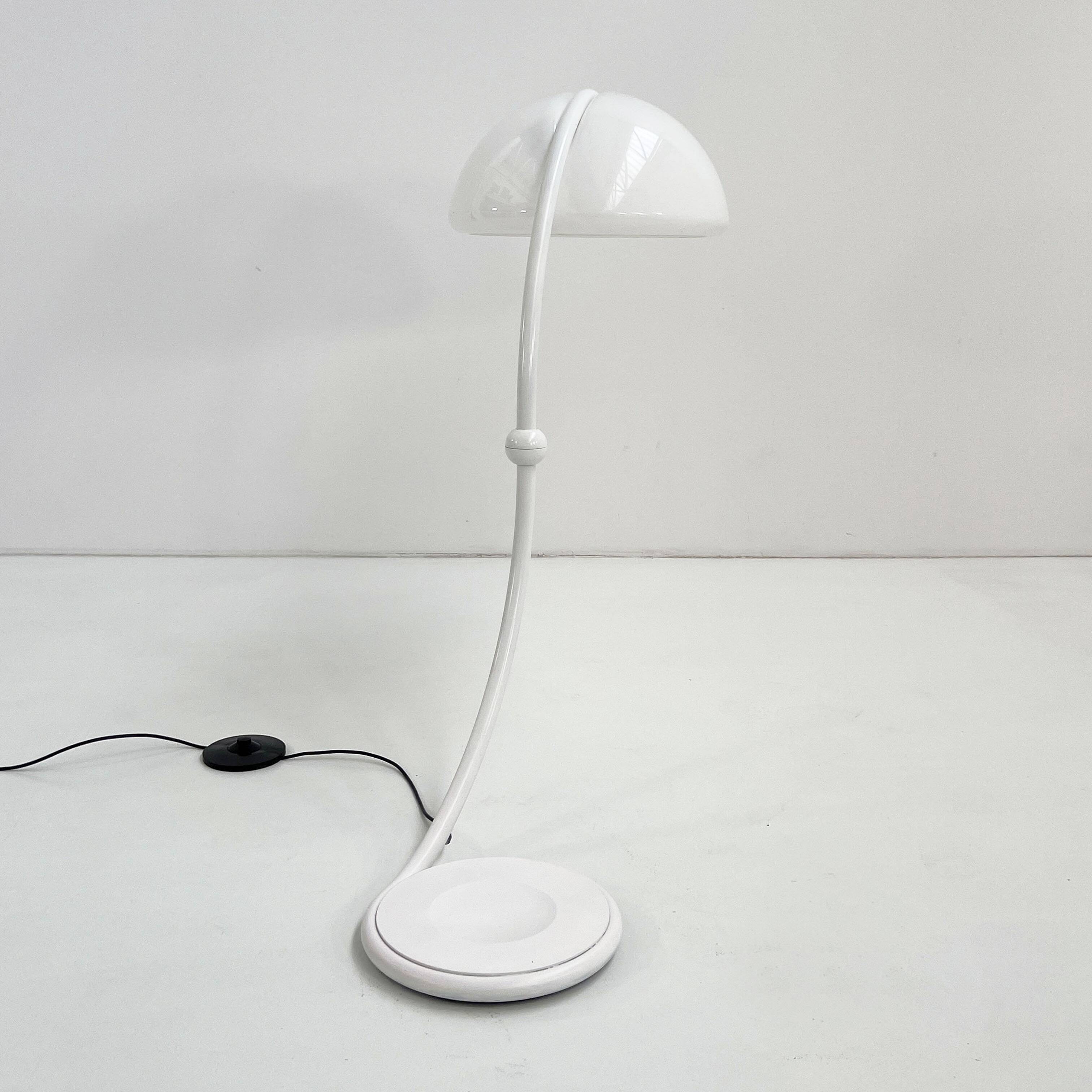 Serpente Floor Lamp White by Elio Martinelli for Martinelli Luce, 1970