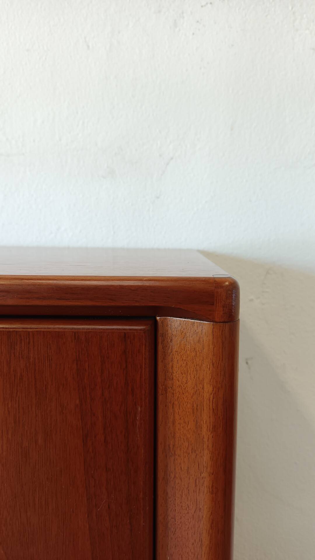 Luning teak wardrobe