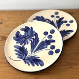 duo d'assiettes  à dessert en porcelaine décor floral peint à la main