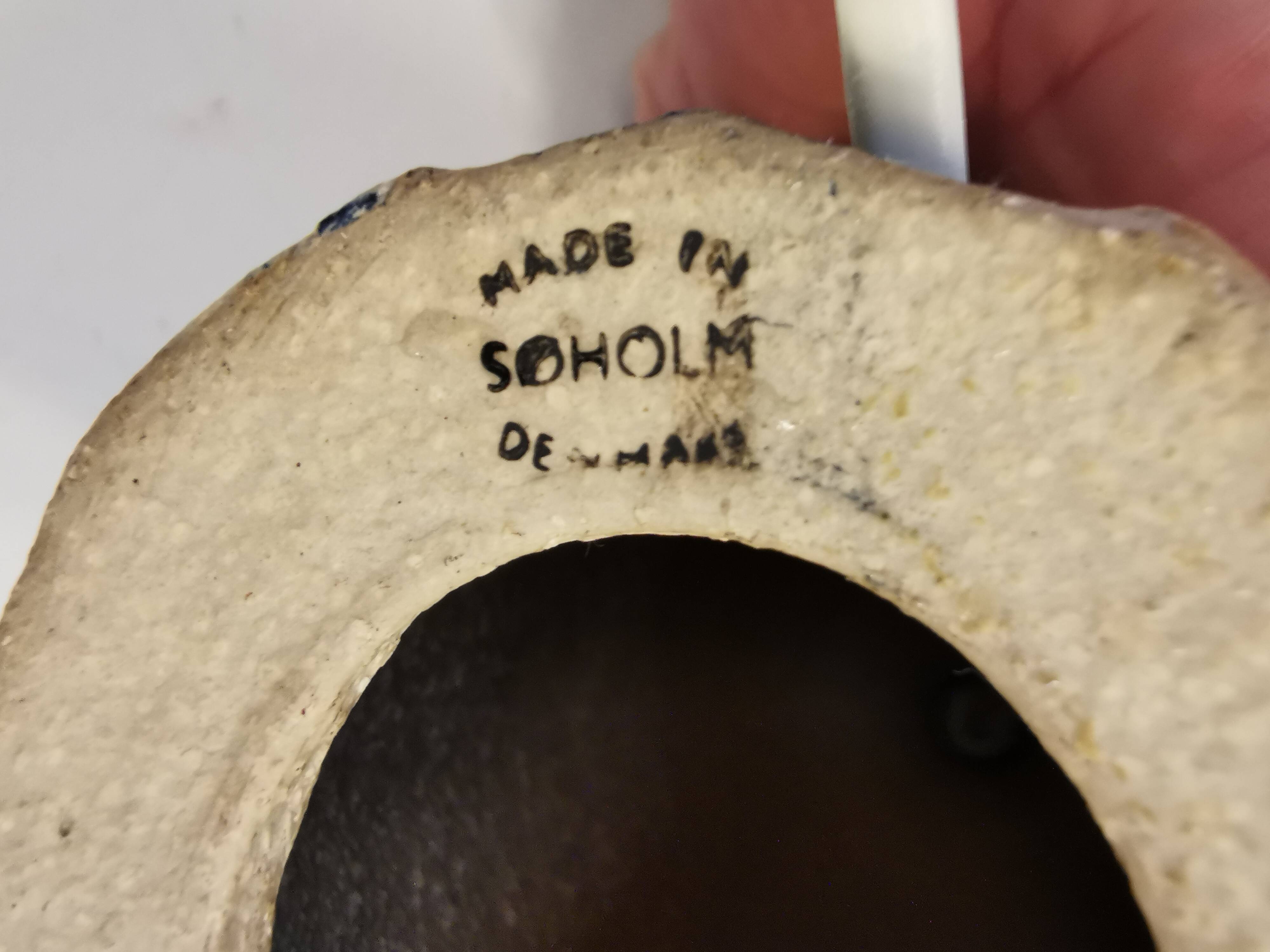 Rare tulip Søholm table lamp in ceramic by Noomi Backhausen 1970s.