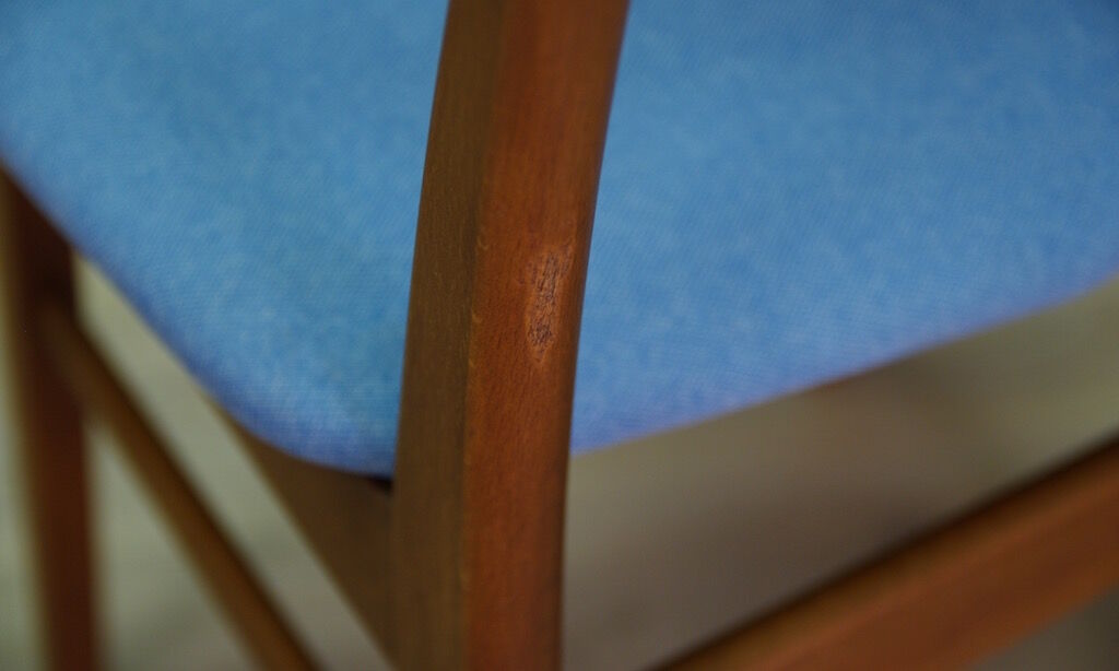 Set of 4 retro chairs from the 1960s
