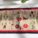 Tapis Rollakan décor de tulipes vintage