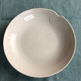 Hollow plate or presentation bowl in white porcelain