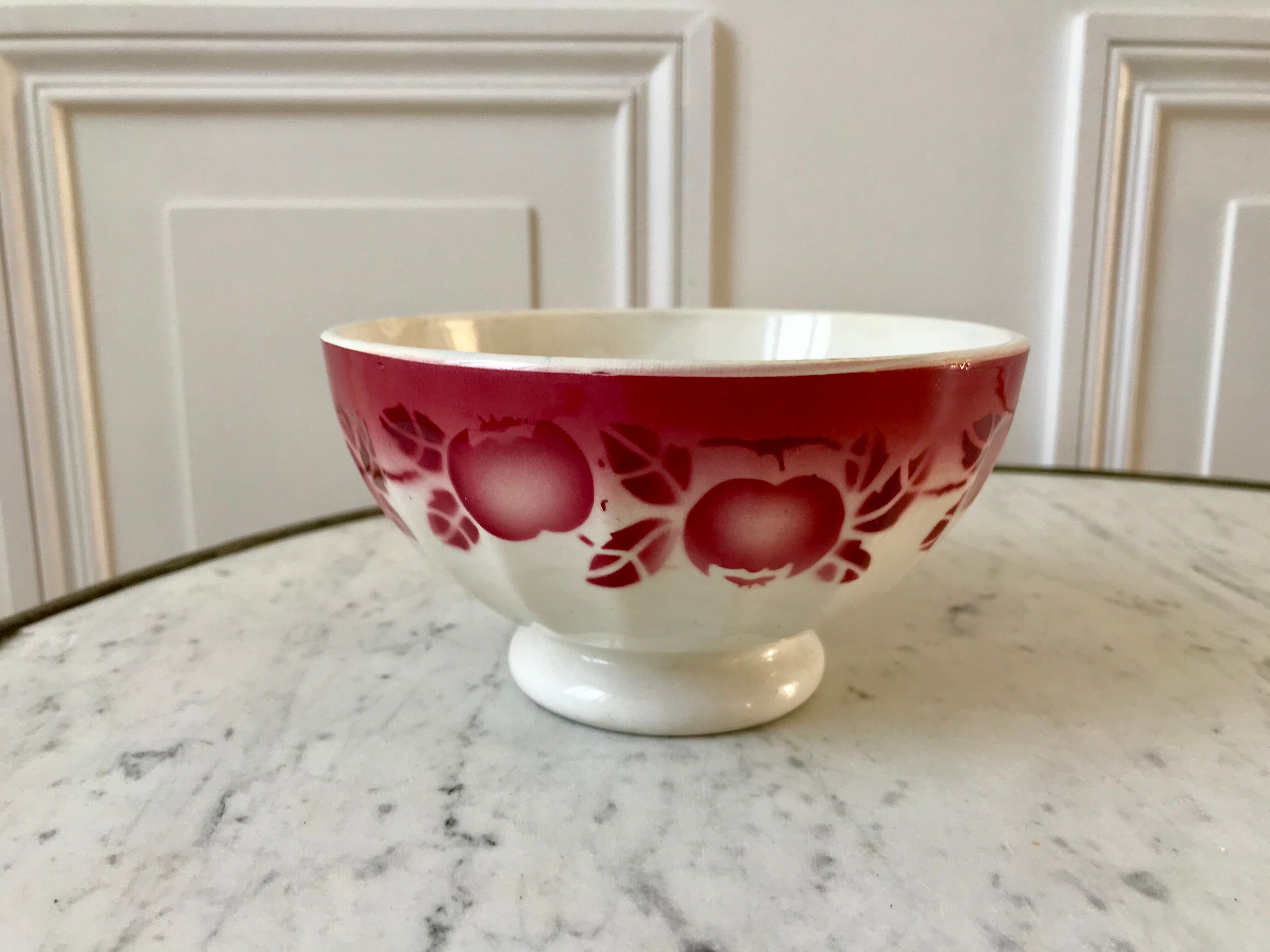 Terre de Fer bowl Badonviller pink early twentieth century