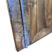Armoire versaillaise en noyer, XVIIIe siècle