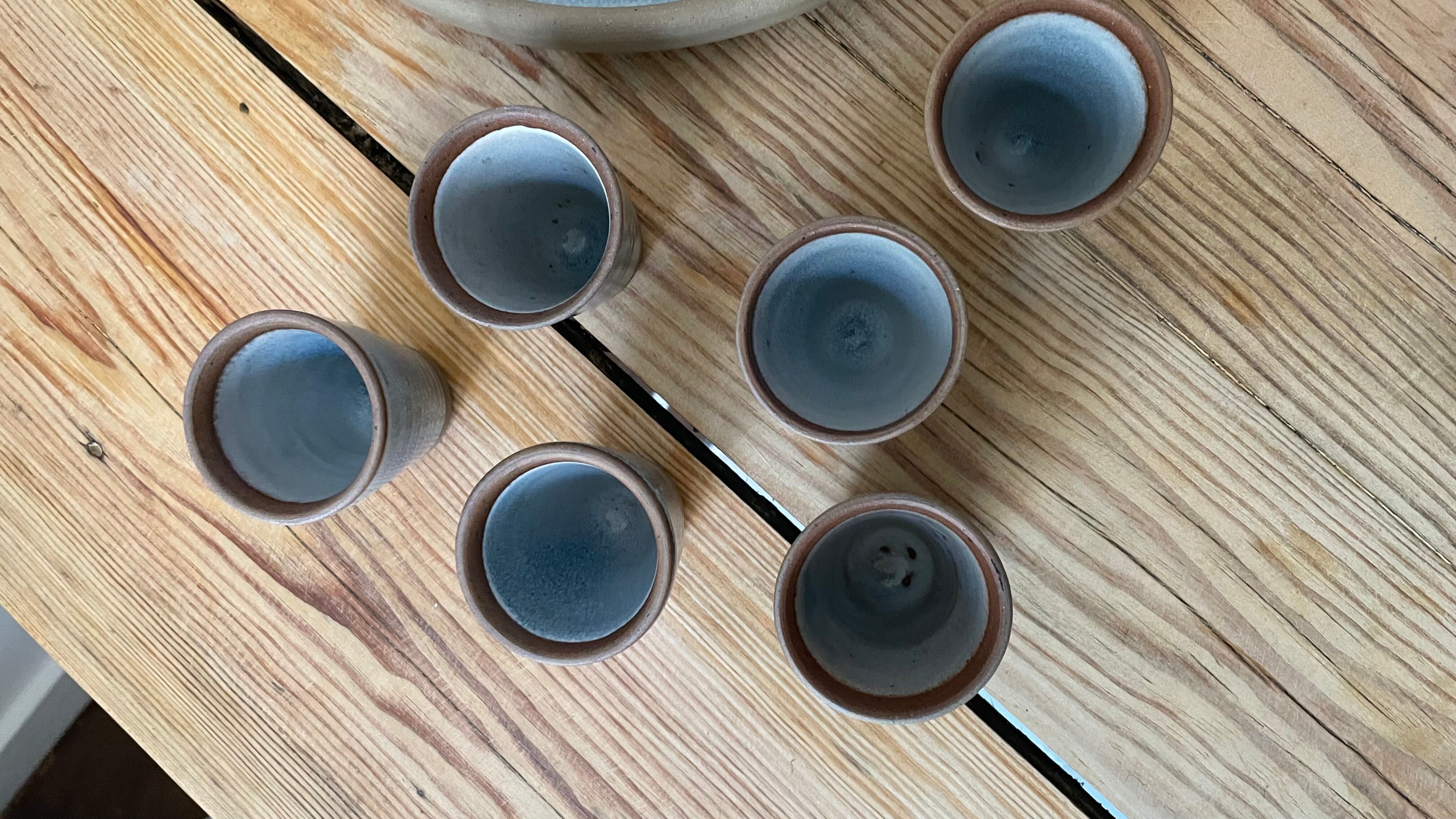 Stoneware liquor service