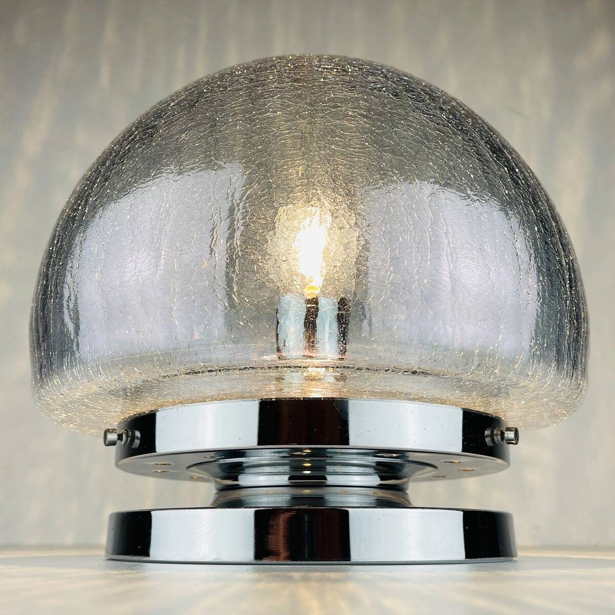 Lampe de table du milieu du siècle. Italie. Années 1970
