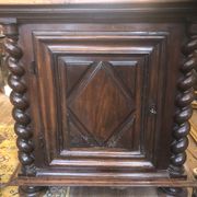 Superb walnut confectioner of the Louis XIII period Mid-XVII