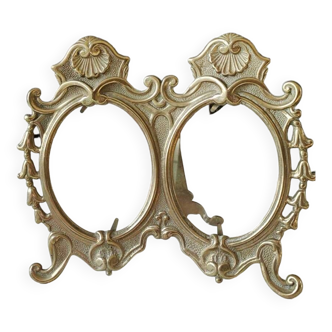 Doule/Twin Photo Frame Victorian/Art Nouveau style. In patinated brass. Shabby chic