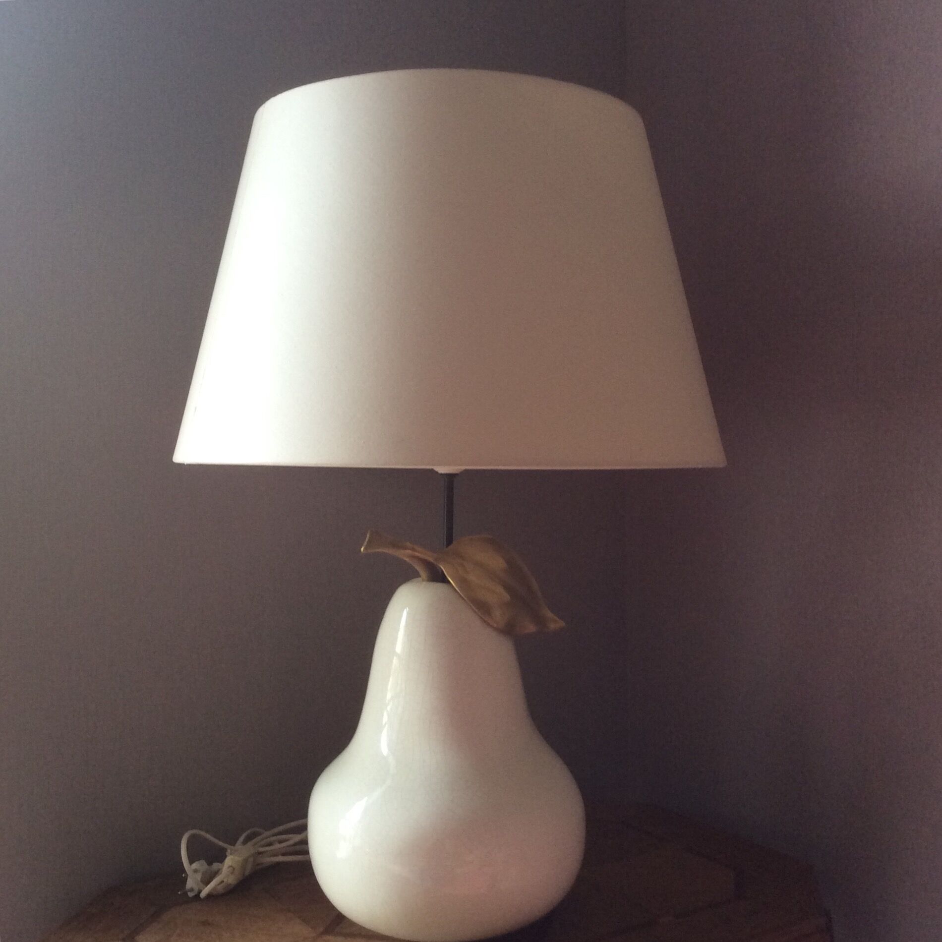 Table lamp
