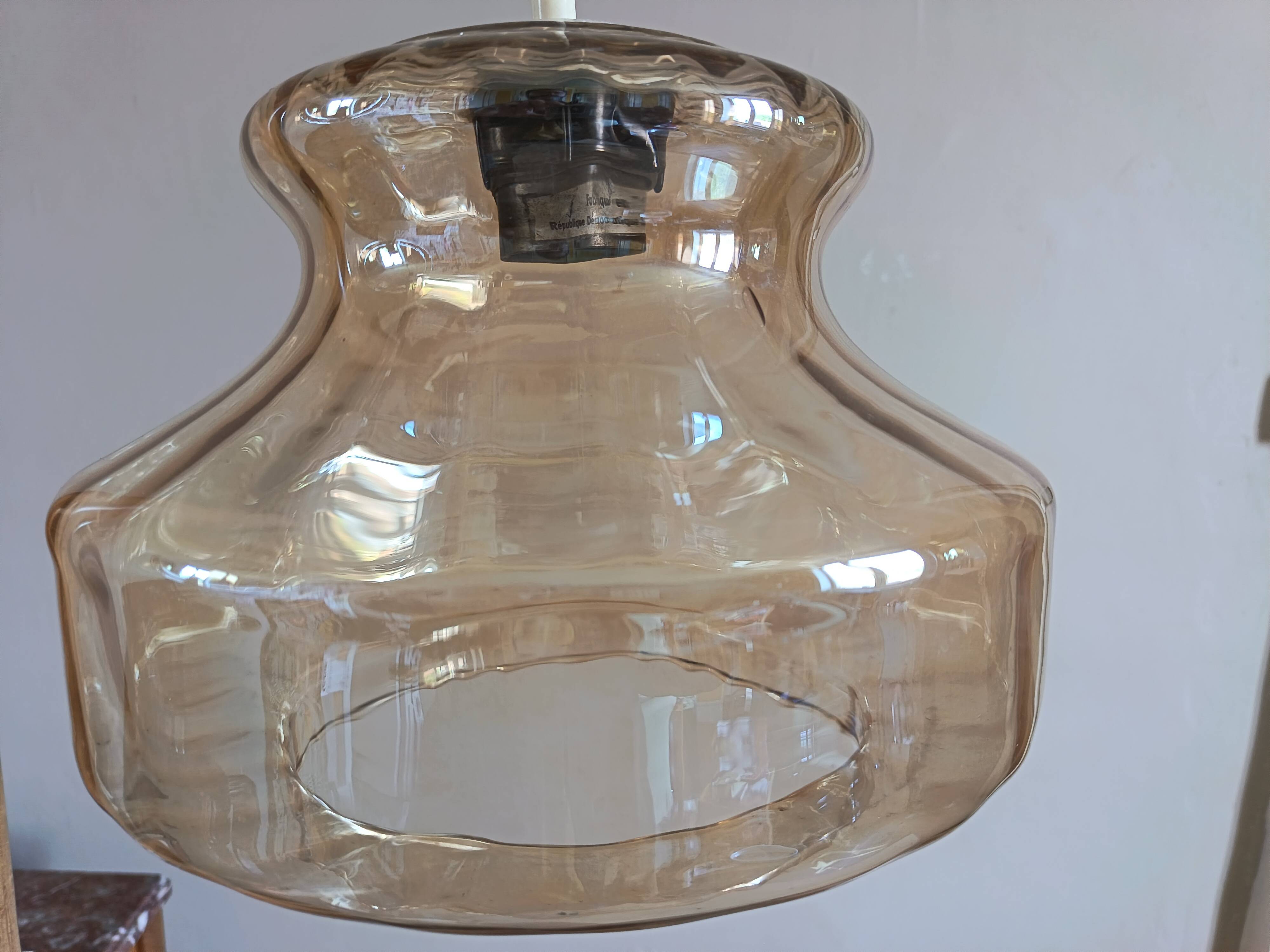 Suspension en verre années 70
