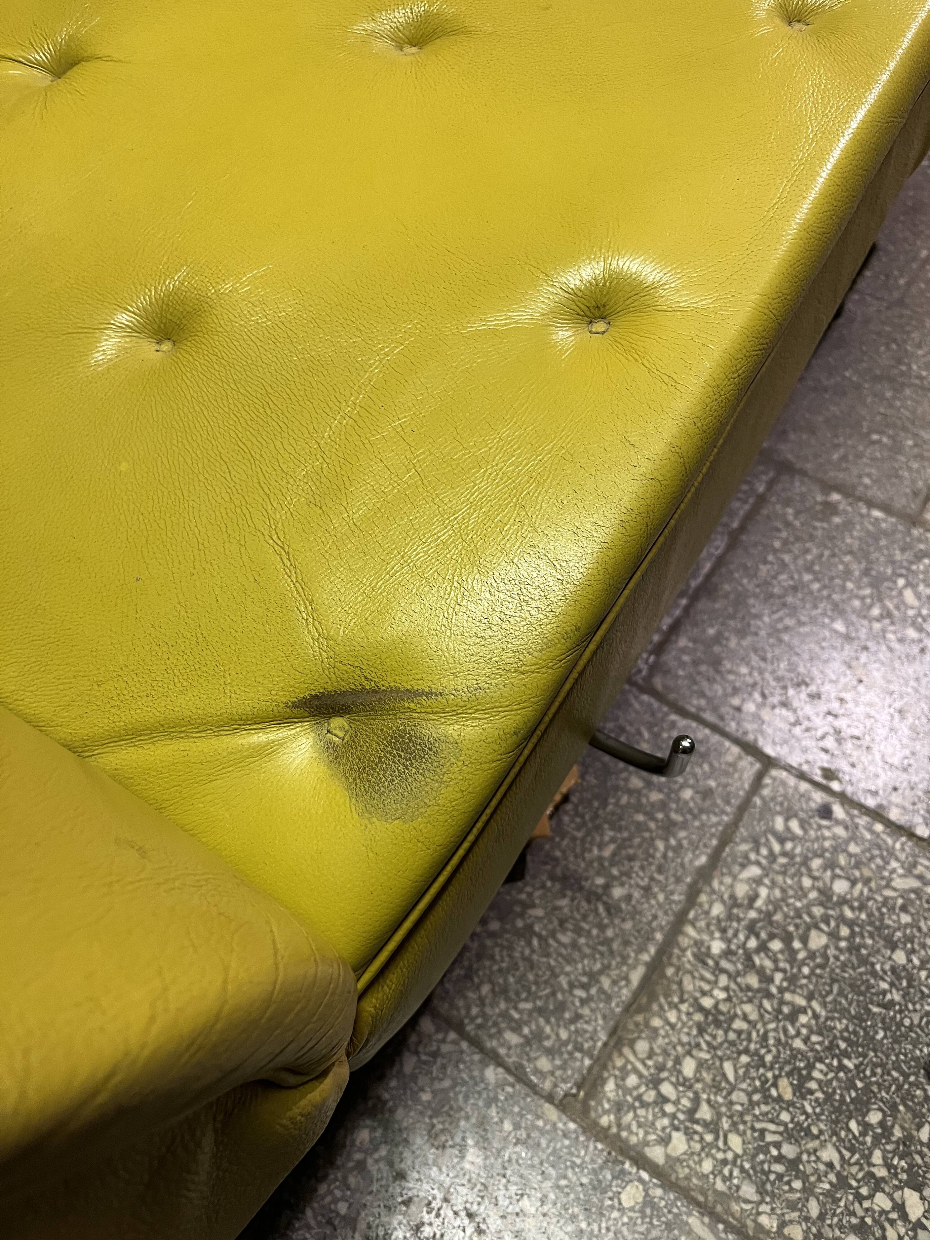 Mid Century / Modernist / Bauhaus Style  Chaise in yellow leather and chrom