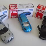 Lot of 3 japanese cars 1/61 and 2 x 1/68 with original packaging Japan