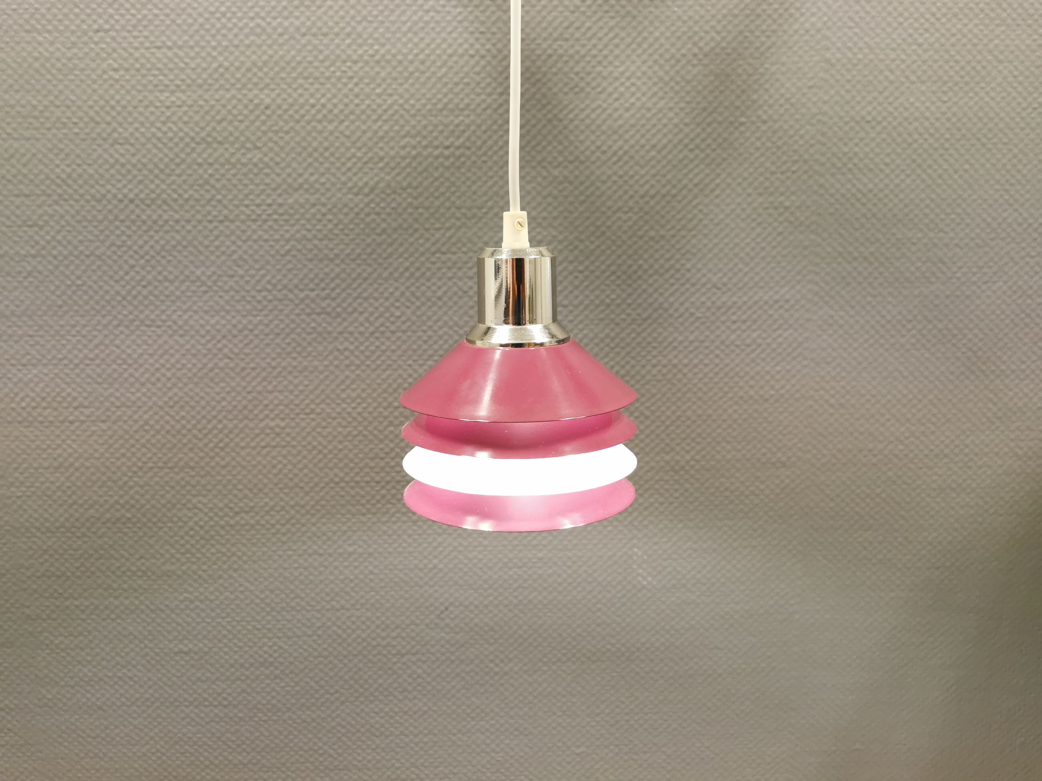 Tip-Top hanging lamp from Danish Design-Light, model Siam