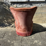 Buttoned boudoir armchair, dressing table, vintage in pink velvet.