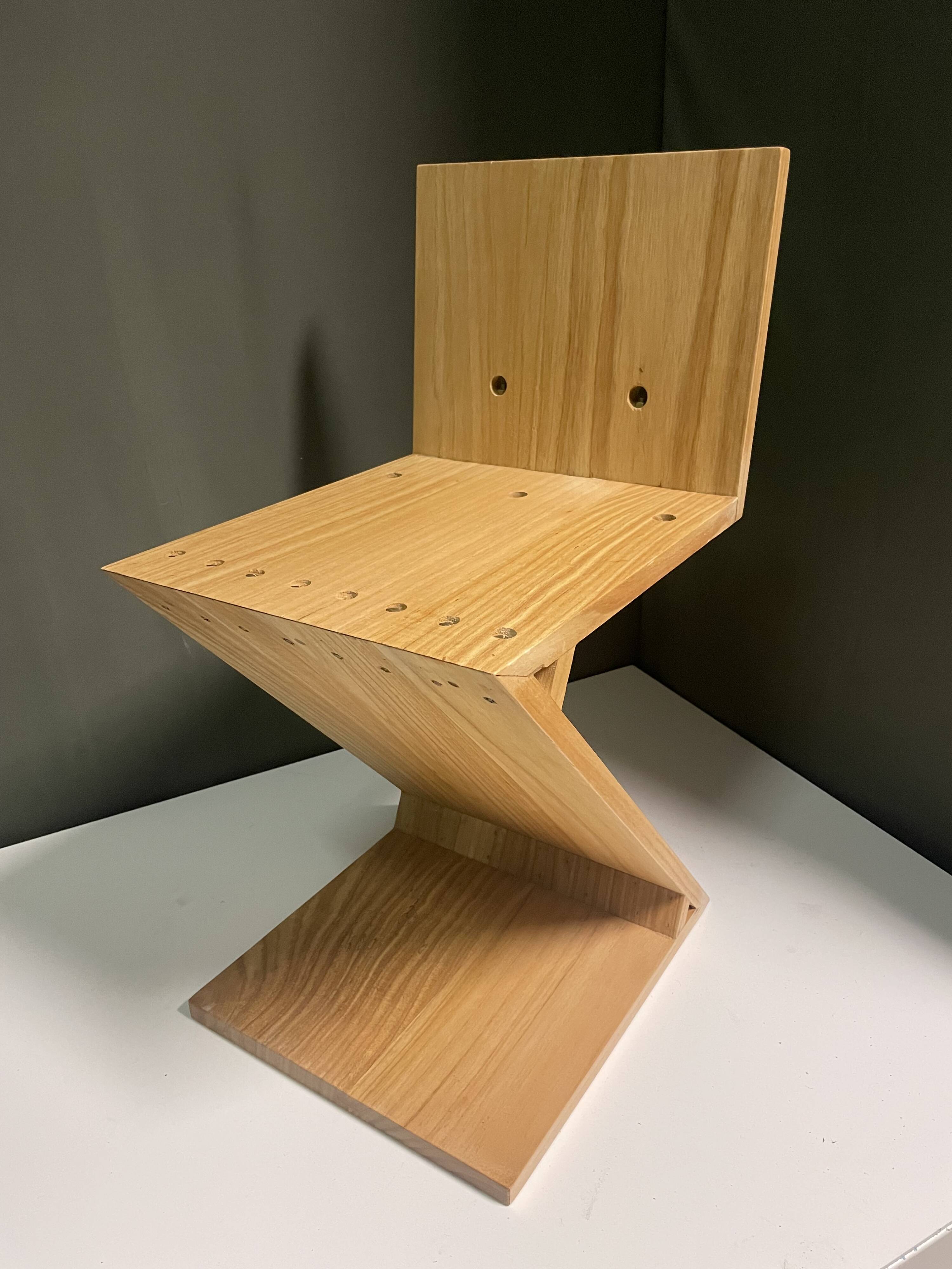 Zig Zag Chair after Gerrit Rietveld