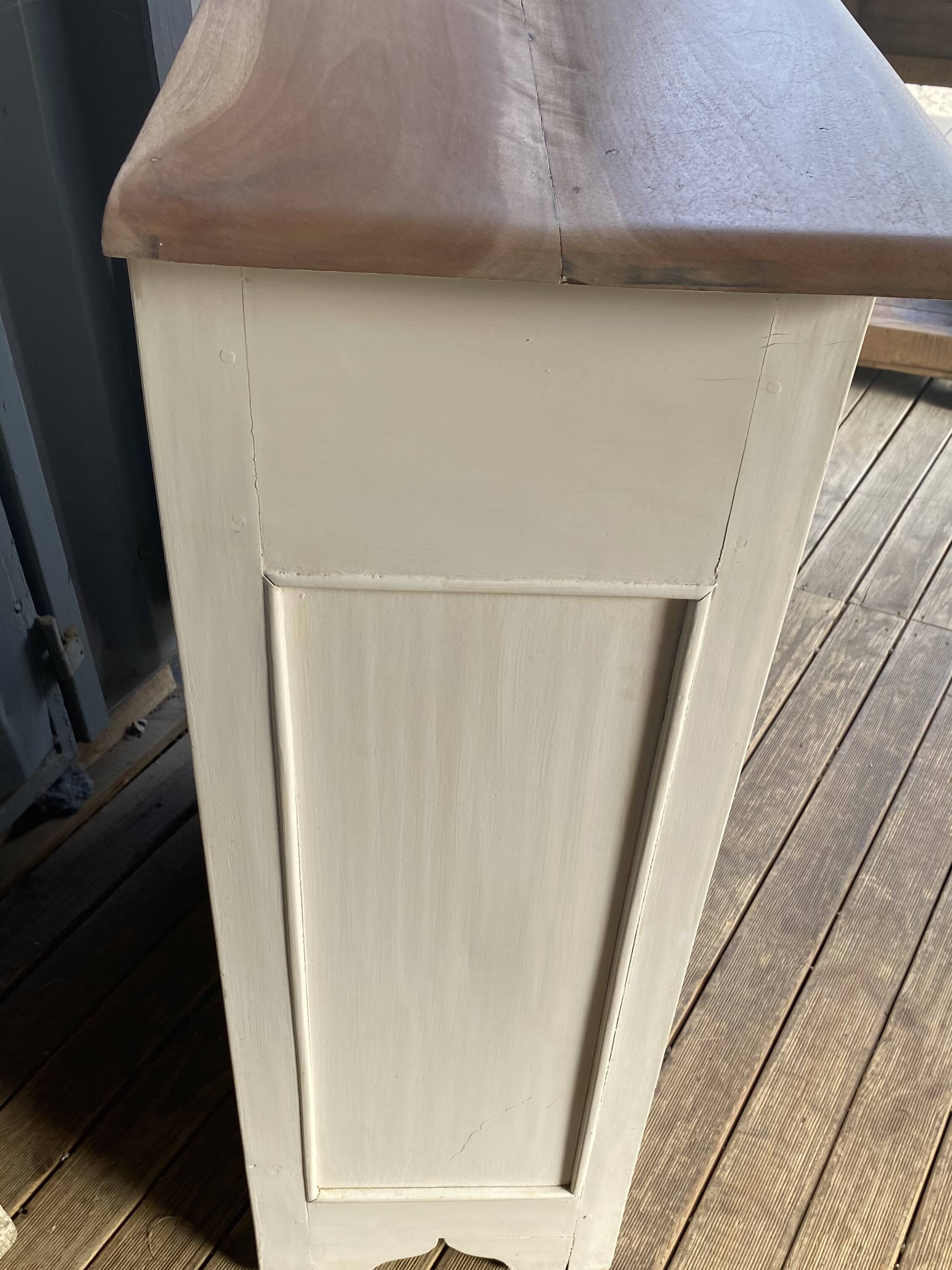 Little Parisian buffet