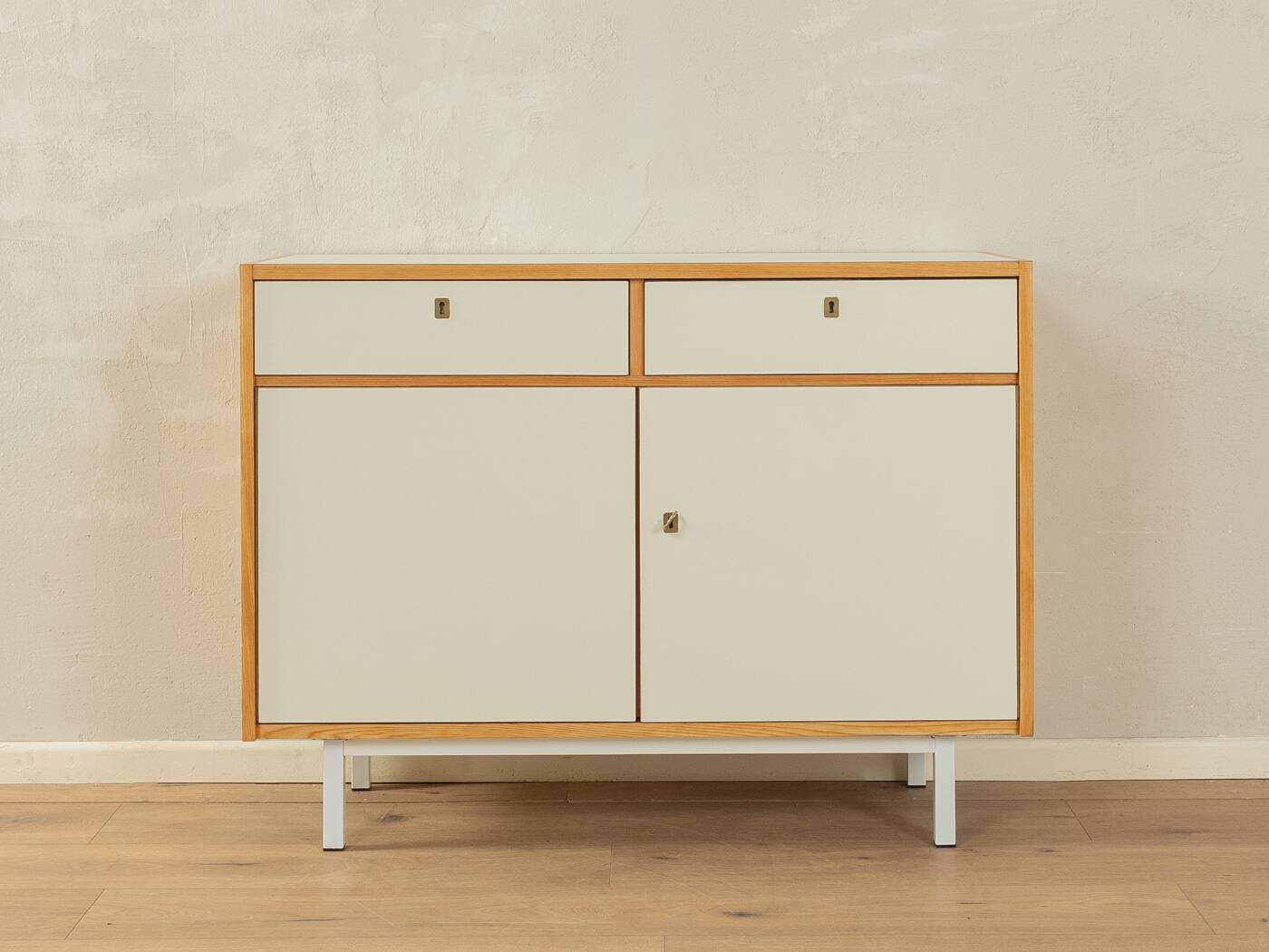 1960s Dresser