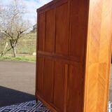 Ancienne armoire de style Louis XVI avec marqueterie et bronzes