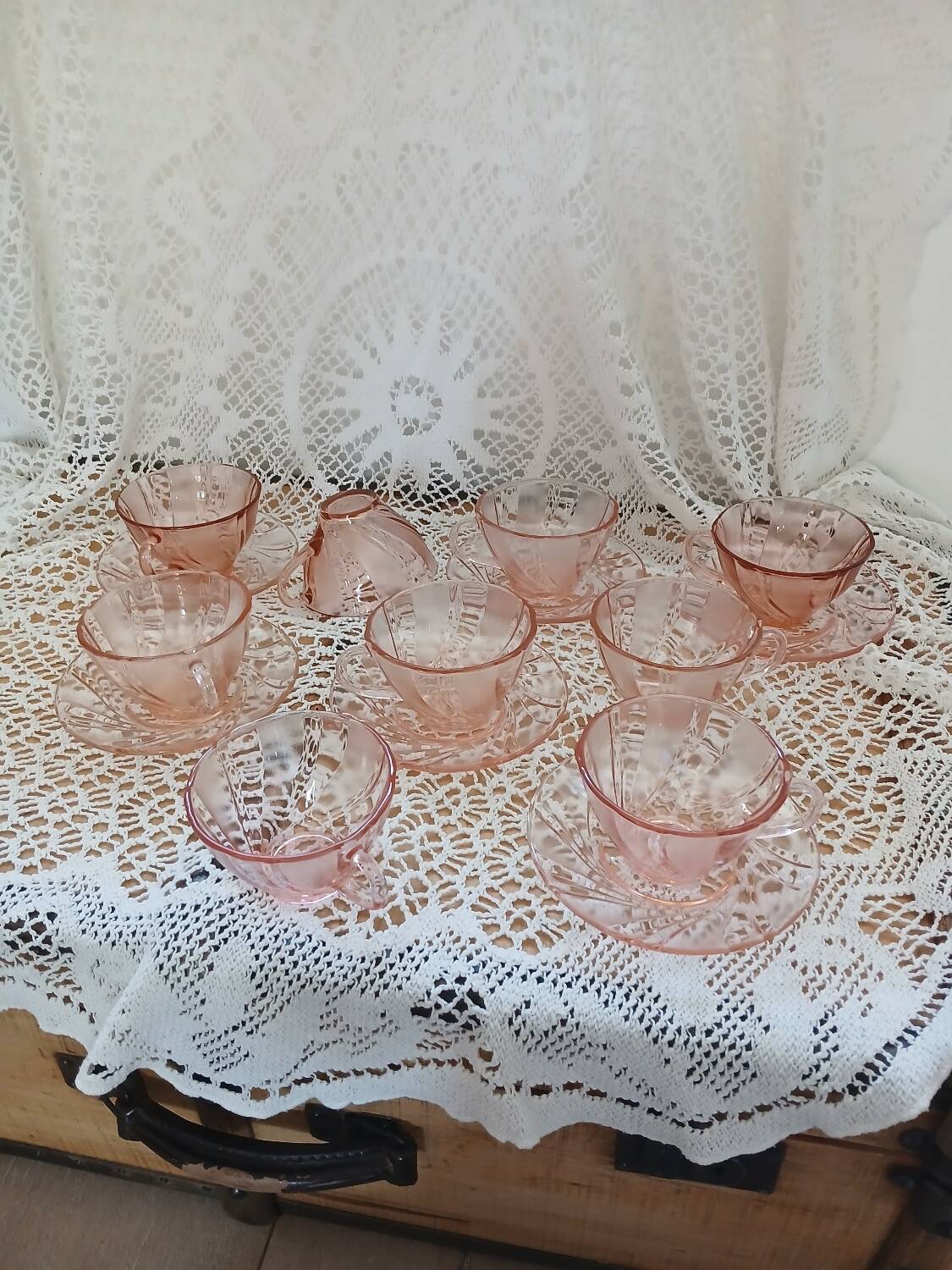 Set of 9 pink Vereco cups
