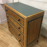 Solid oak chest of drawers