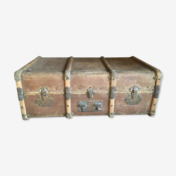 Vintage travel trunk 30