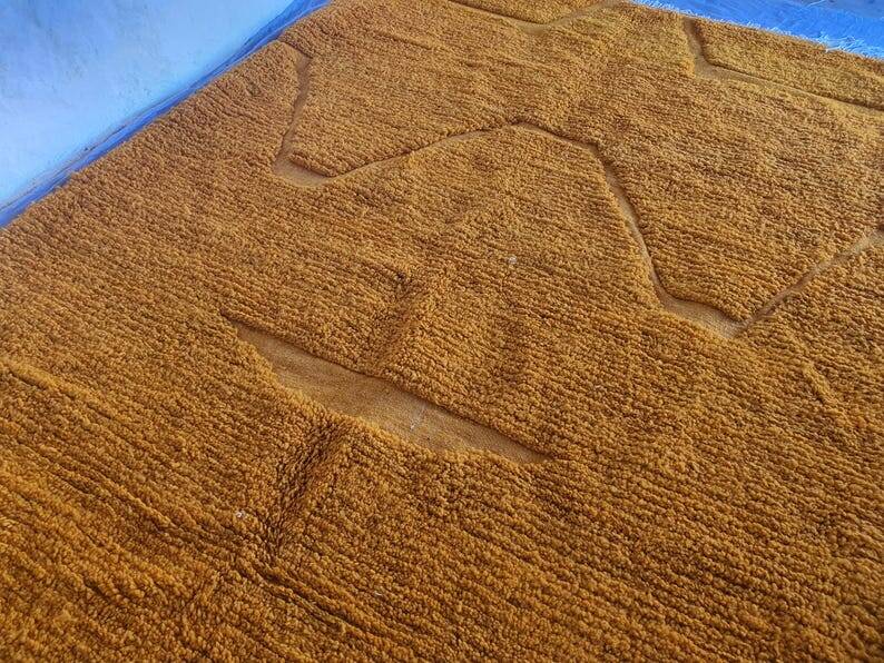 Moroccan handmade rug 250cmx150cm