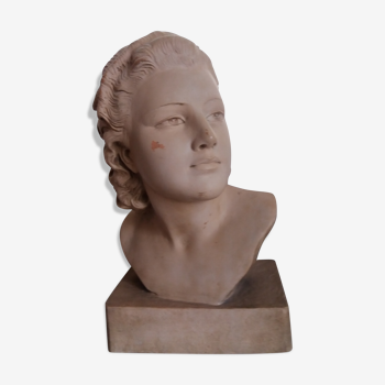 Buste de femme