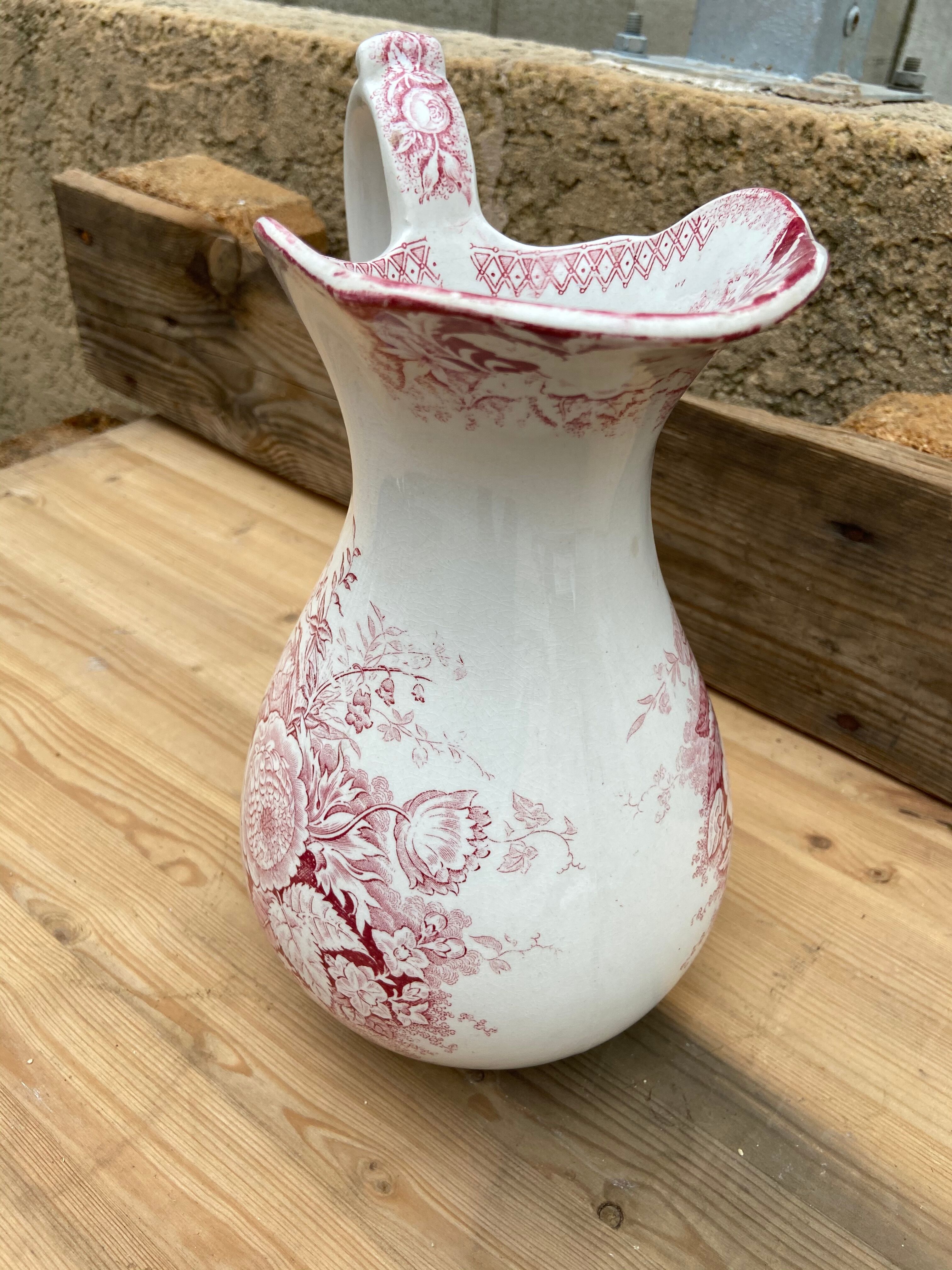 Broc Toilet Water Pitcher