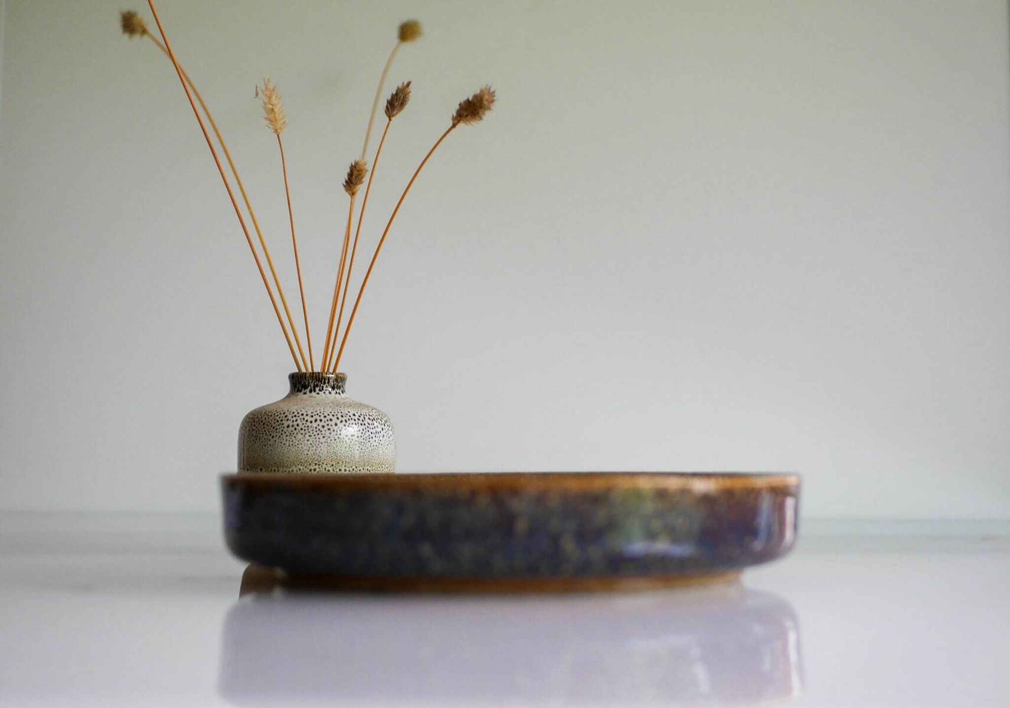 Ceramic plate in modernist art by Michael Andersen, Denmark, 1960s.