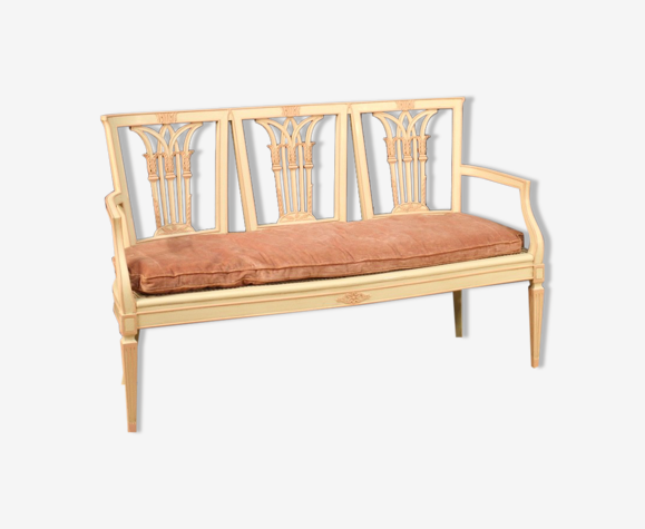 Canapé laqué de style Louis XVI