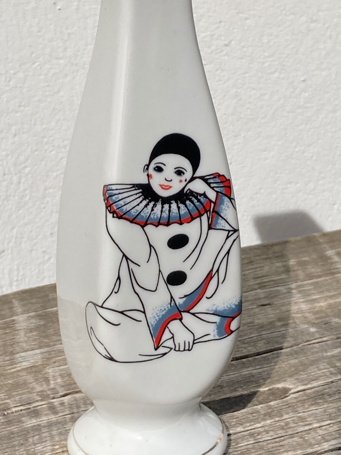 Petit vase blanc pierrot