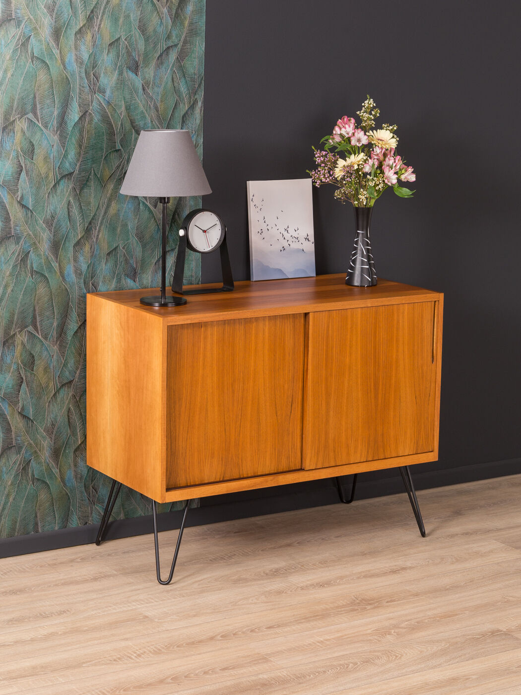 Buffet from the 1950s