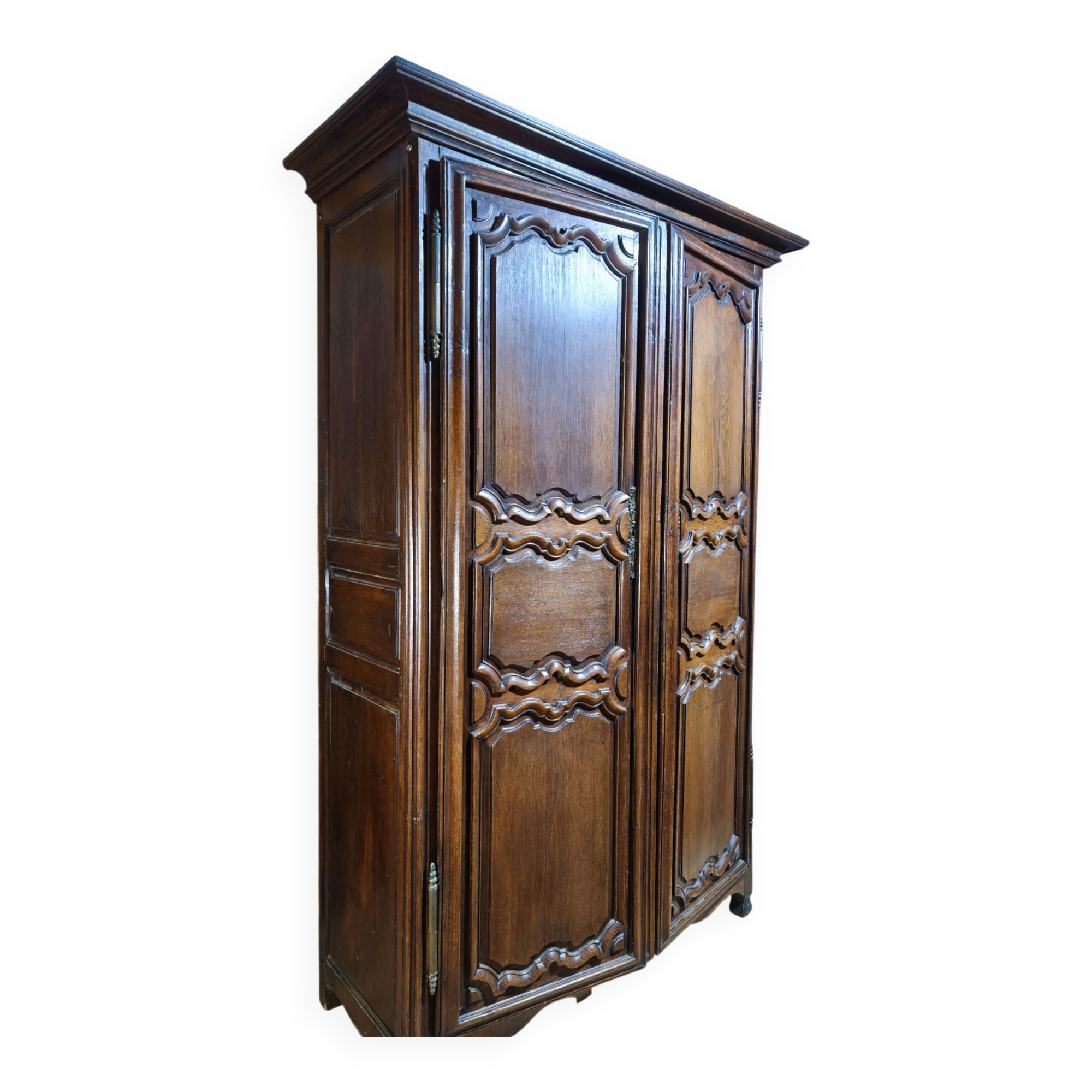 Antique 2-door wardrobe in solid oak