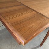 Table scandinave en teck par johannes andersen à rallonges papillon des années 60