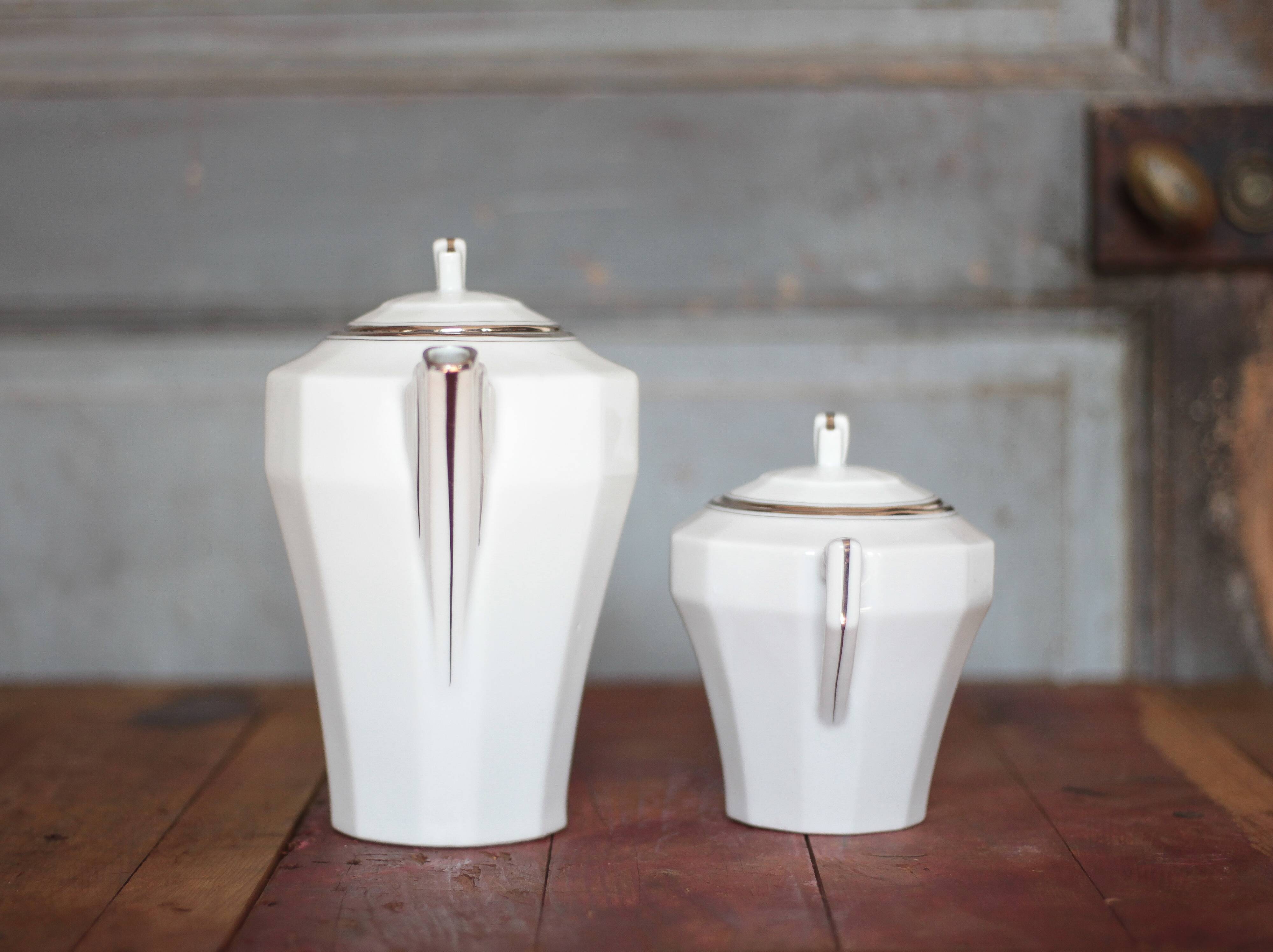 Art Deco porcelain teapot and its sugar bowl, porcelain coffee pot, kitchen.