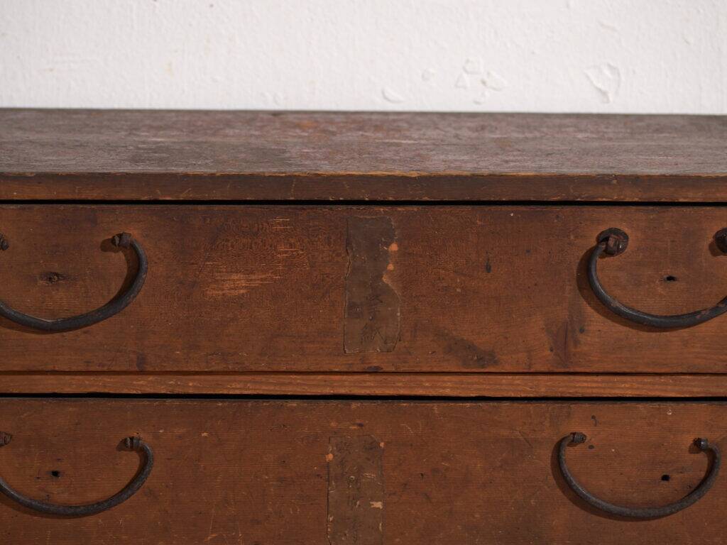 Antique Japanese tansu chest – Japan, circa 1910