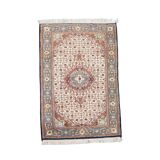 Rug with Light Colors – 178x96 cm