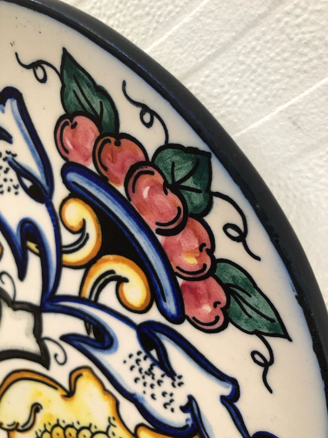 Decorative ceramic plate Pascual Zorrilla