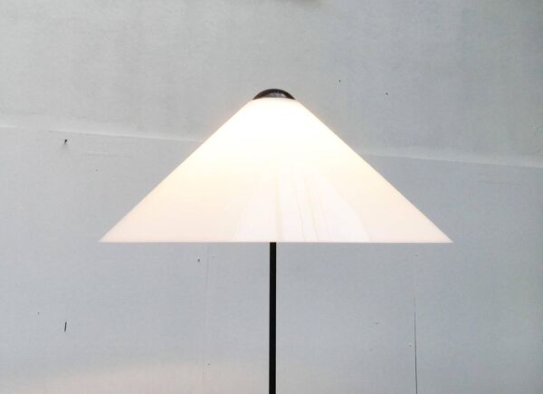 Lampe sur pied Mid-Century Snow par Vico Magistretti pour Oluce, années 1970