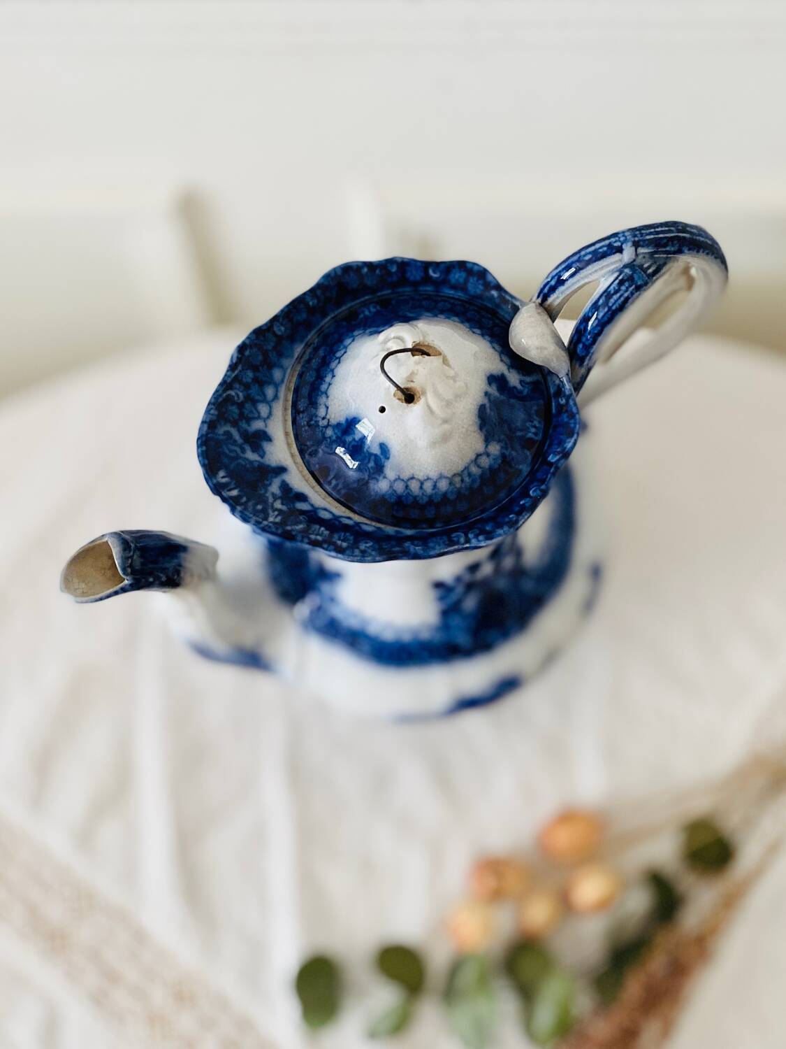 Antique teapot from the India service by Villeroy and Boch