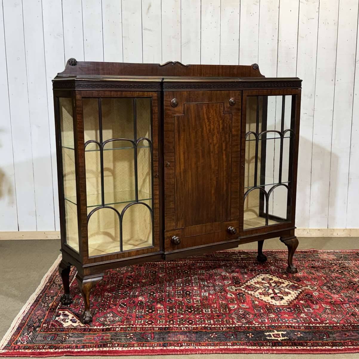 Vitrine Anglaise Chippendale 3 portes début XXème en acajou