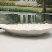 Trinket bowl in antique porcelain, shell-shaped