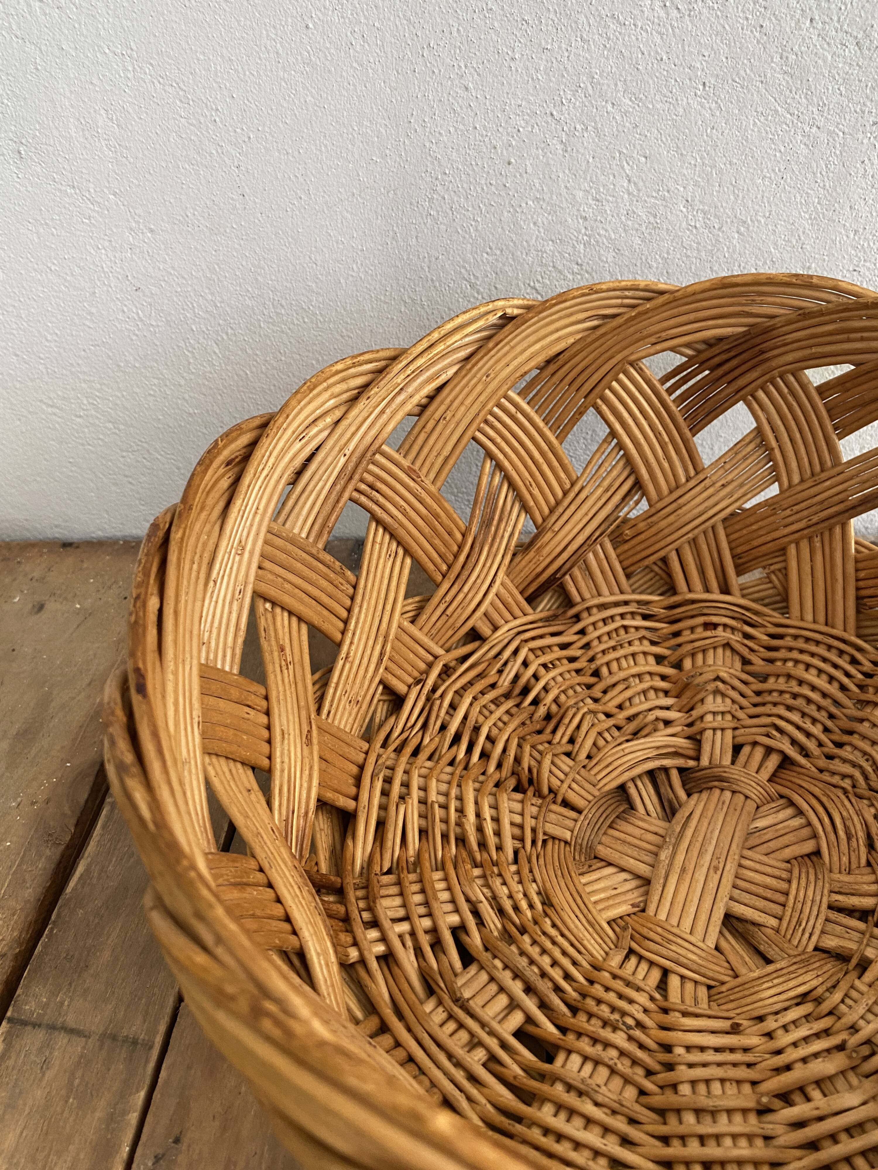 Woven straw basket
