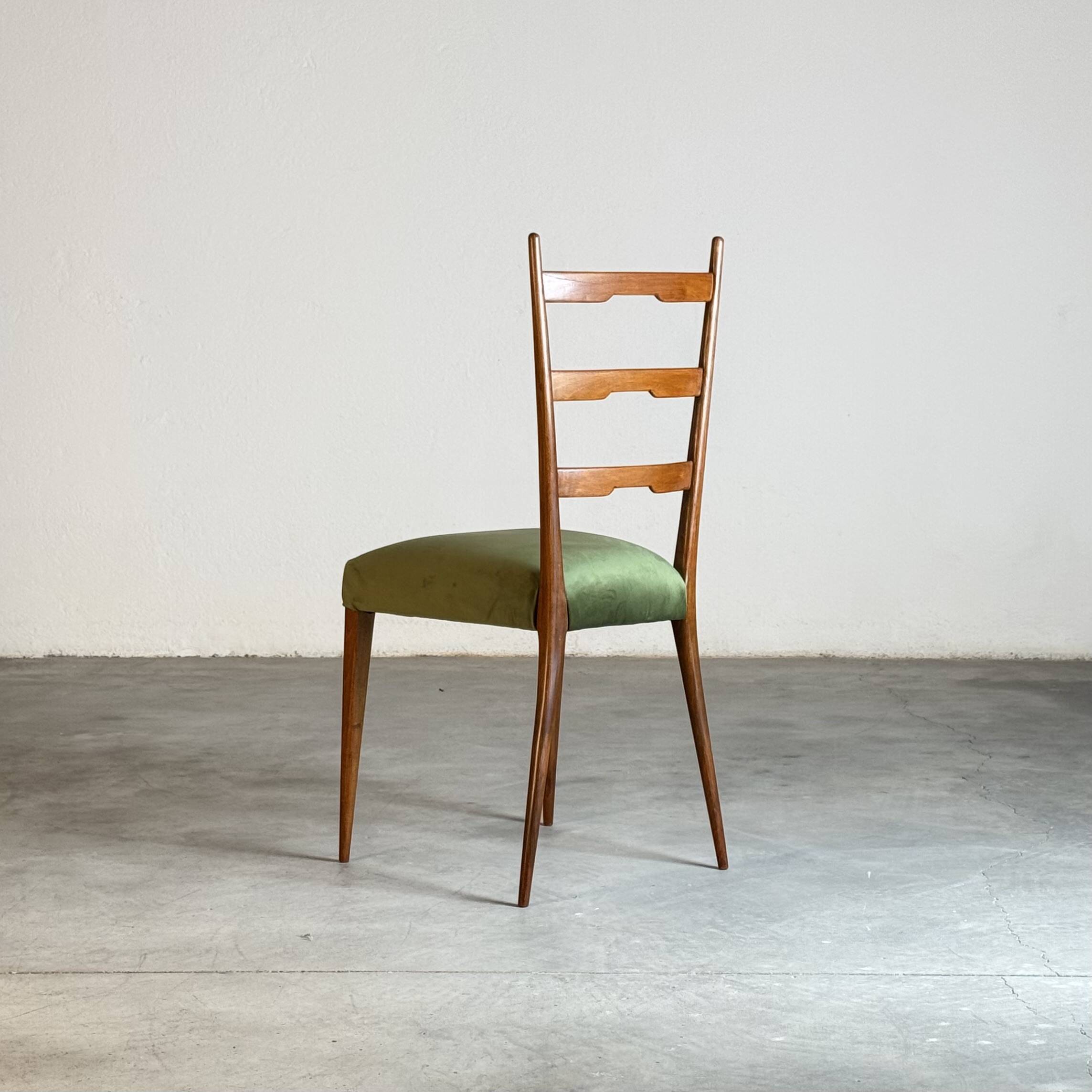 Set of six dining room chairs attributed to Gio Ponti, Italy, 1950.