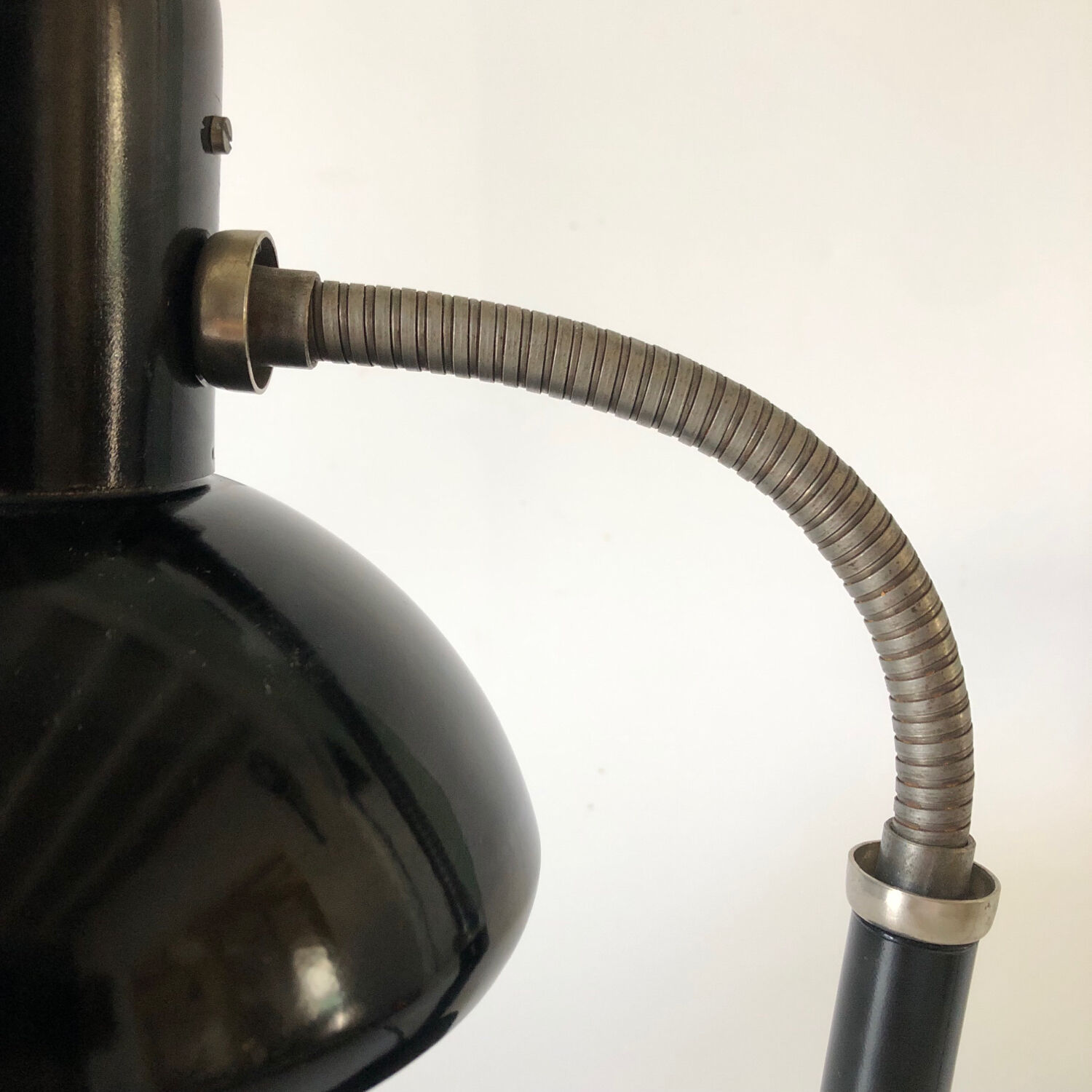 Black vintage articulated lamp