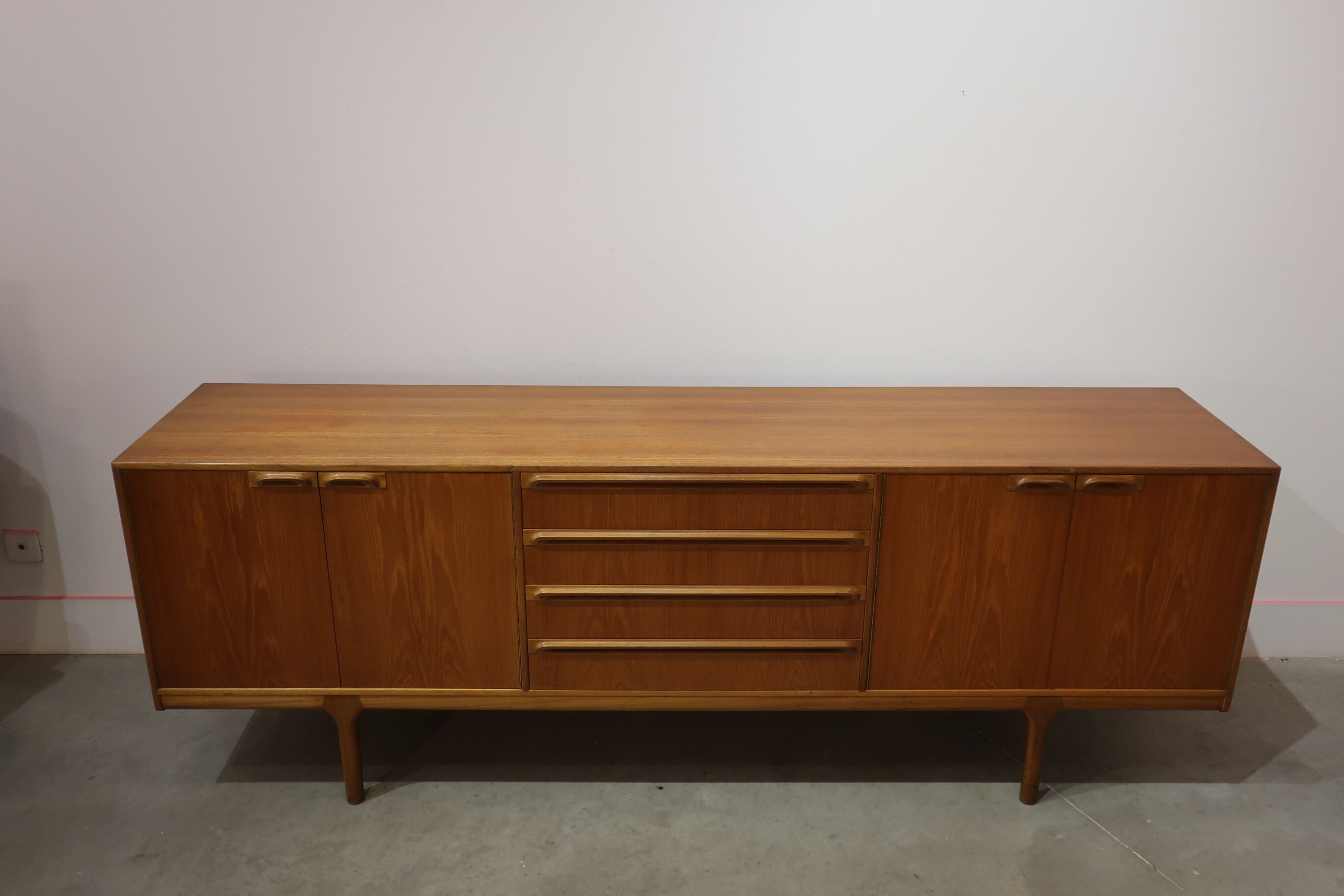 Sideboard Mcintosh teak of the 1960s