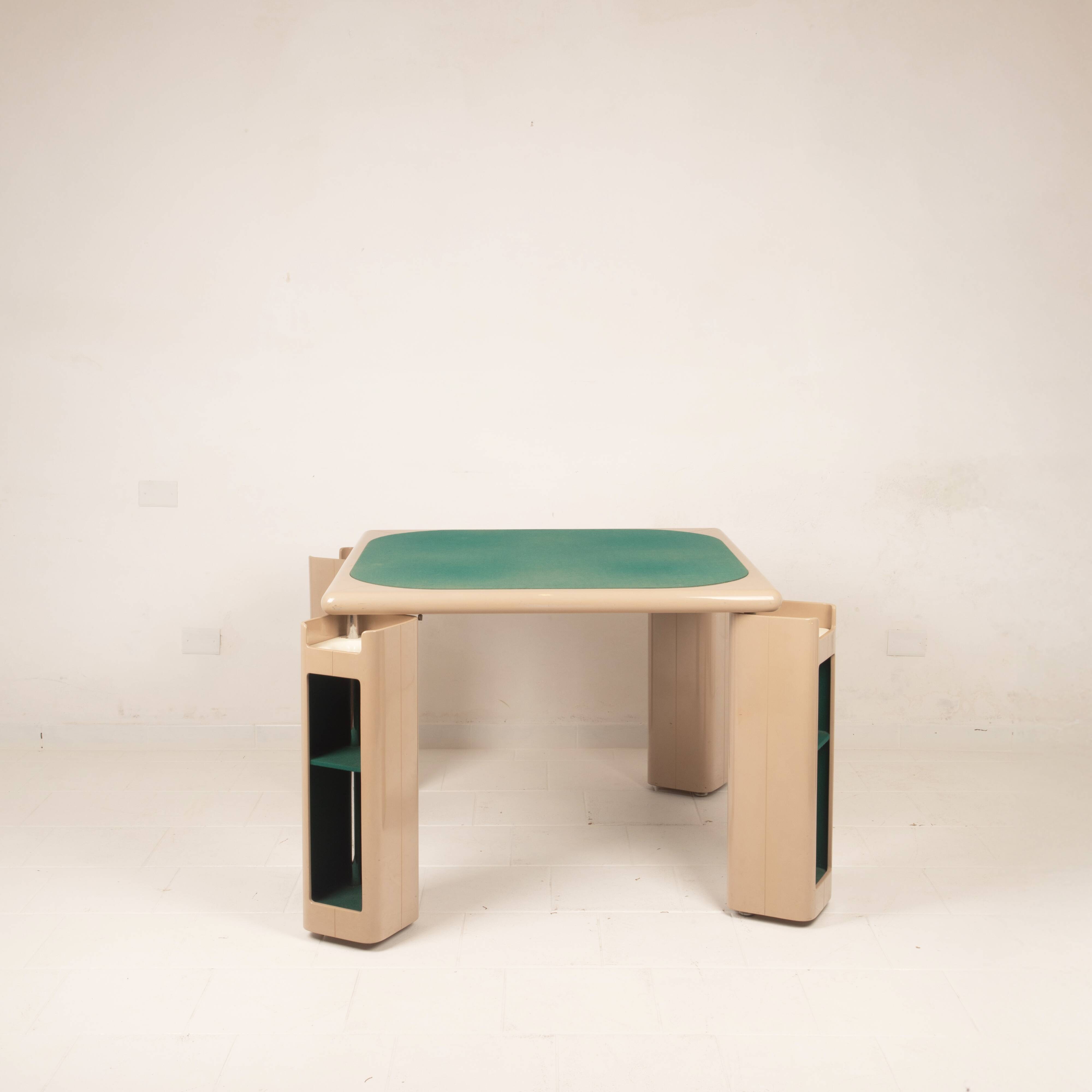 Pierluigi Molinari Lacquered Wood and Green Felt Game Table for Pozzi 1970
