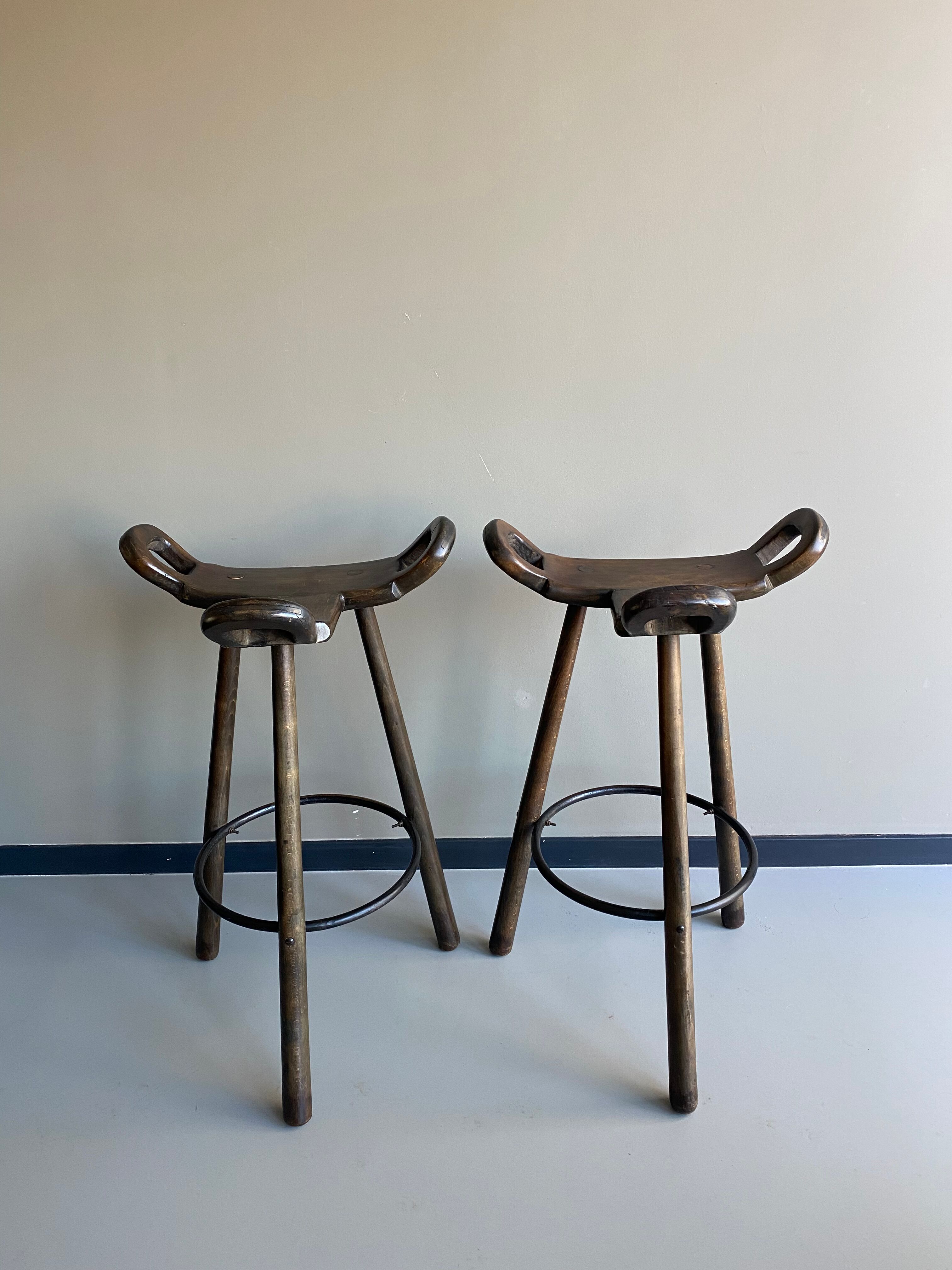 Deux tabourets de bar espagnol Sergio Rodrigues Confonorm Marbella